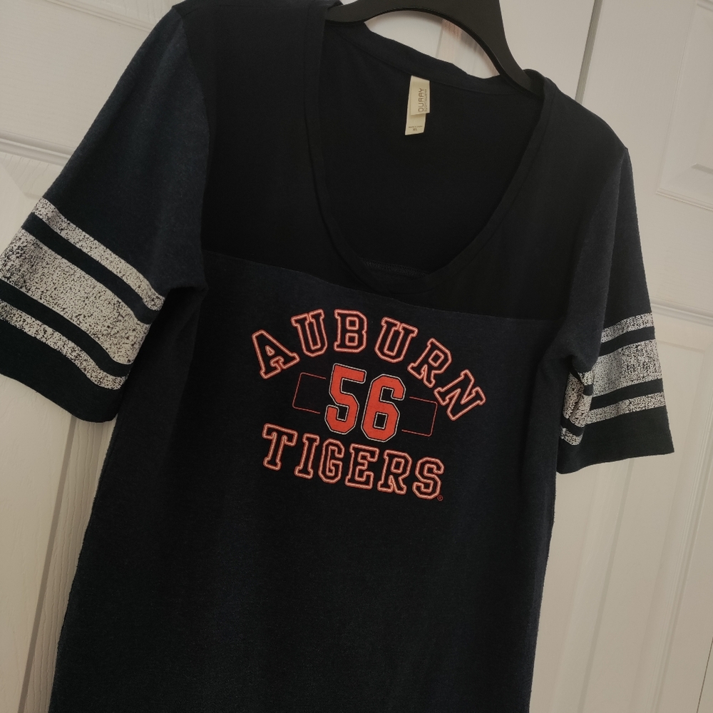 Auburn Tigers Women XL Slim Fit Jersey T-shirt Football V-neck - Picture 10 of 10